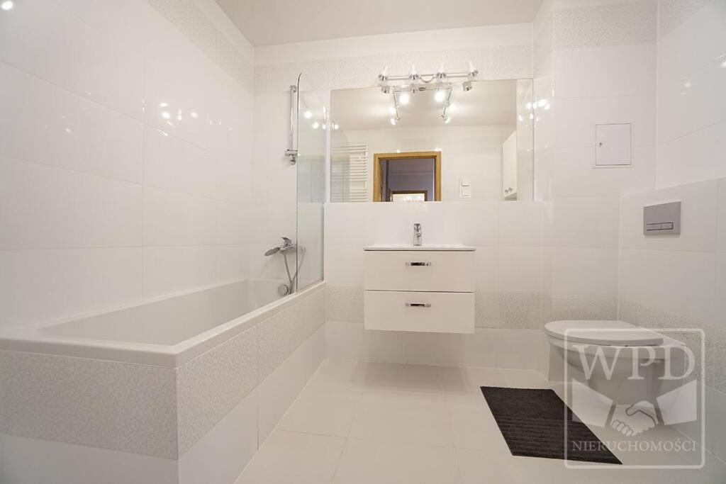 Big Apartment - Old Town - 3 Rooms - Private Parking Wroclaw Dış mekan fotoğraf
