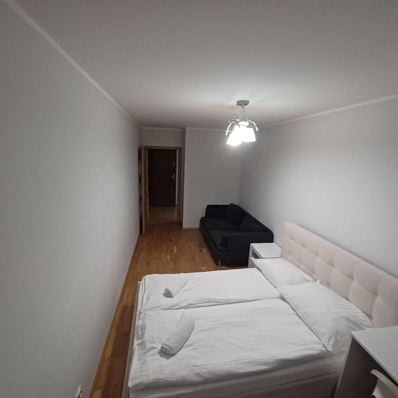 Big Apartment - Old Town - 3 Rooms - Private Parking Wroclaw Dış mekan fotoğraf