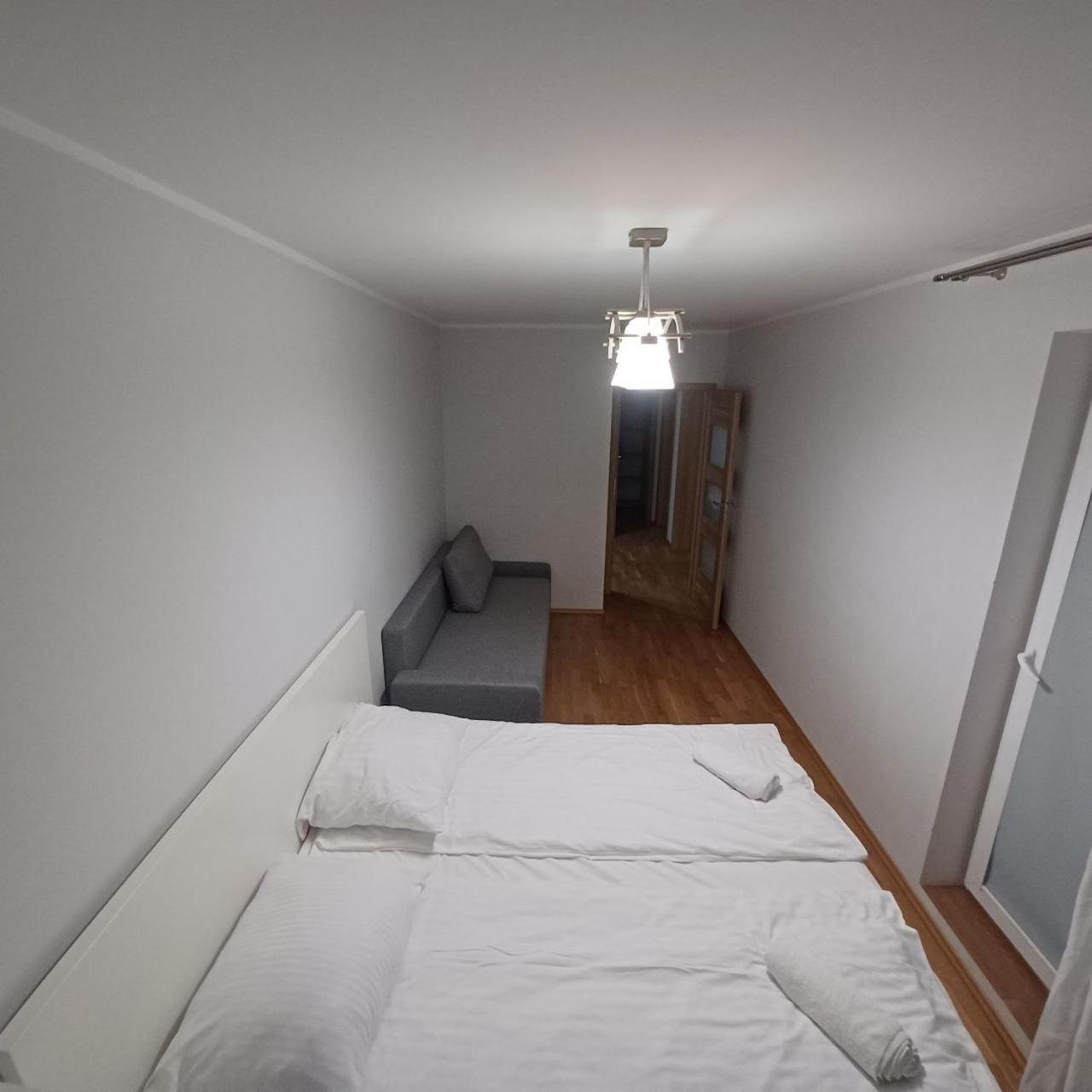 Big Apartment - Old Town - 3 Rooms - Private Parking Wroclaw Dış mekan fotoğraf